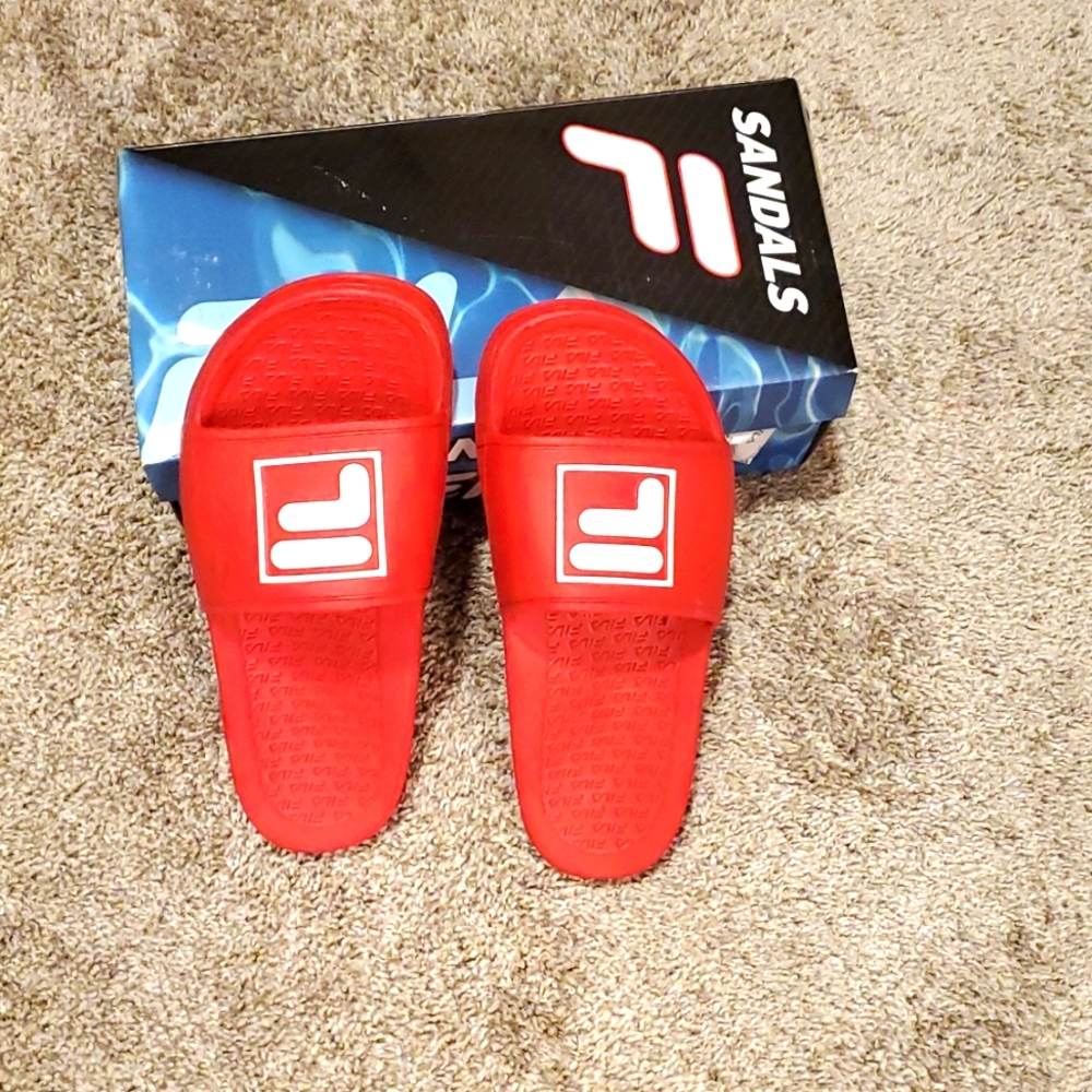 Fila Slides